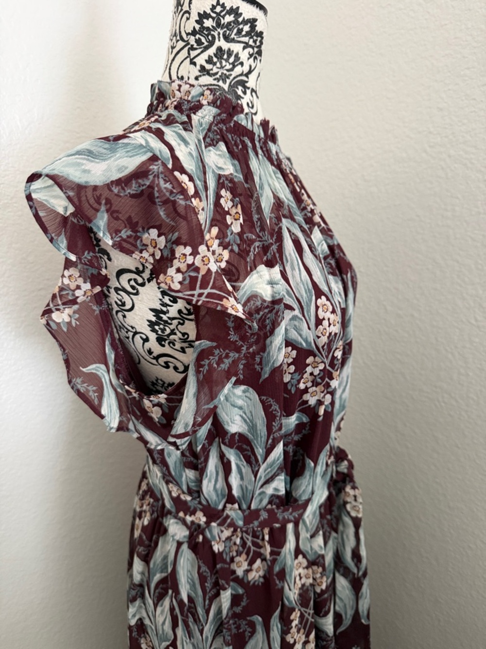 Ann Taylor Floral Tie-Waist Midi Dress in Burgundy Size Large - Picture 8 of 11